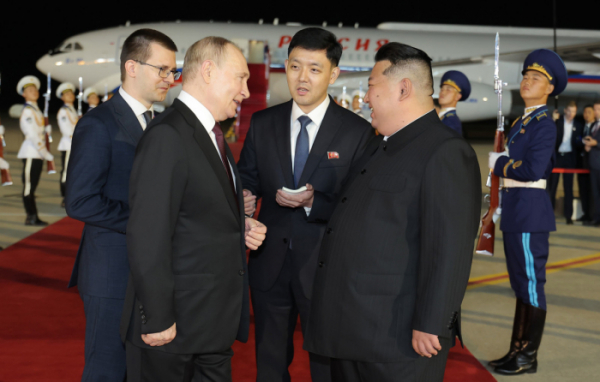▲블라디미르 푸틴 러시아 대통령이 19일 새벽 북한 평양에 도착해 국빈 방문을 시작했다. (조선중앙통신/연합뉴스)
