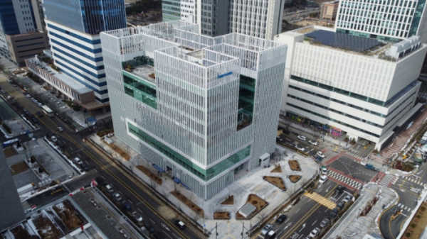 ▲아미코젠은 인천 송도에 바이오의약품 생산용 배지 공장을 준공했다. (사진제공=아미코젠)