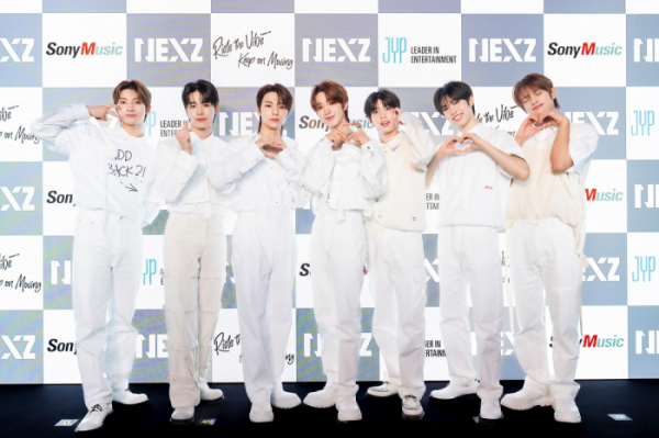 ▲NEXZ(넥스지)(사진제공=JYP엔터테인먼트, Sony Music Labels Inc.)
