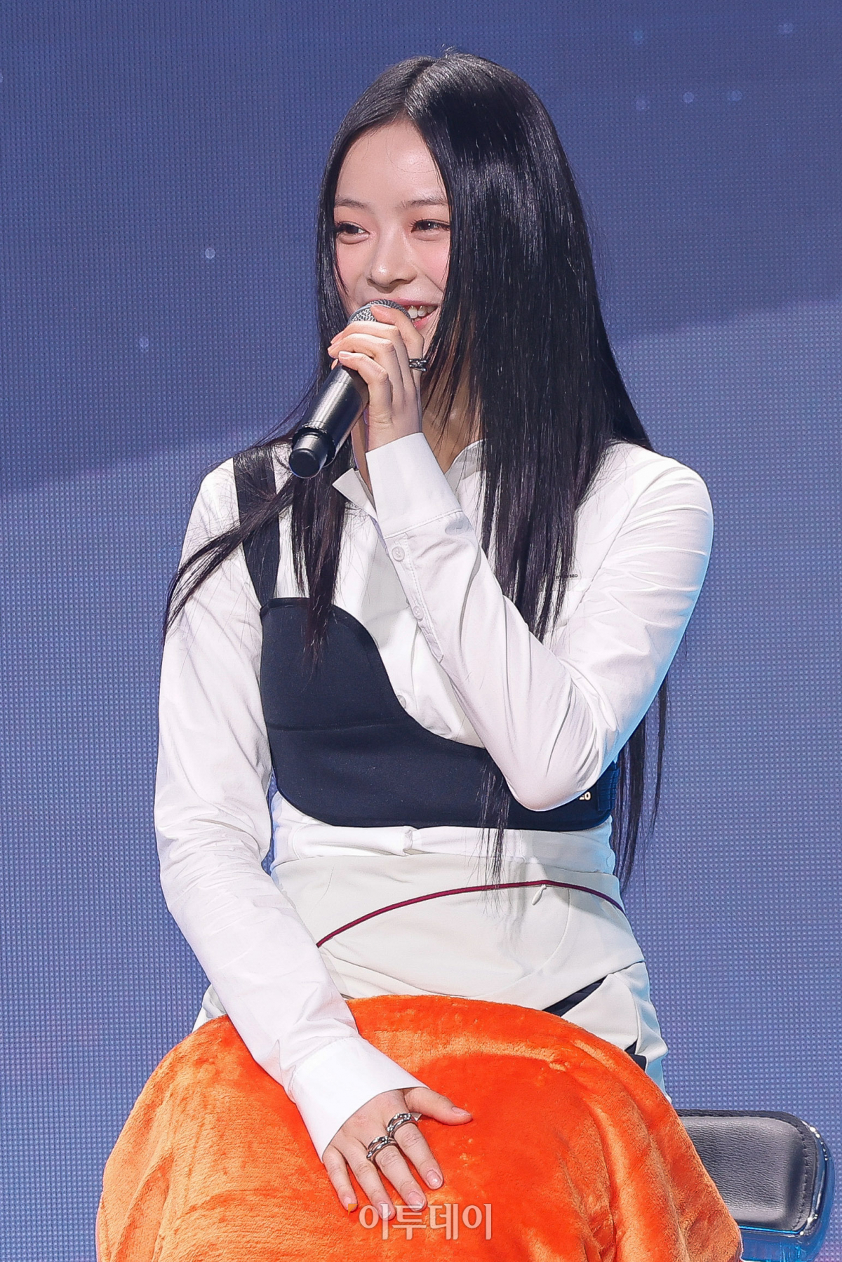 ▲걸그룹 뉴진스 하니가 11일 서울 용산구 그랜드하얏트호텔에서 열린 한국관광 명예홍보대사 위촉식에서 인사말을 하고 있다. 조현호 기자 hyunho@