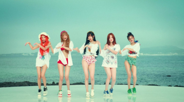 ▲'클락션' 퍼포먼스 비디오(사진제공=큐브엔터테인먼트)