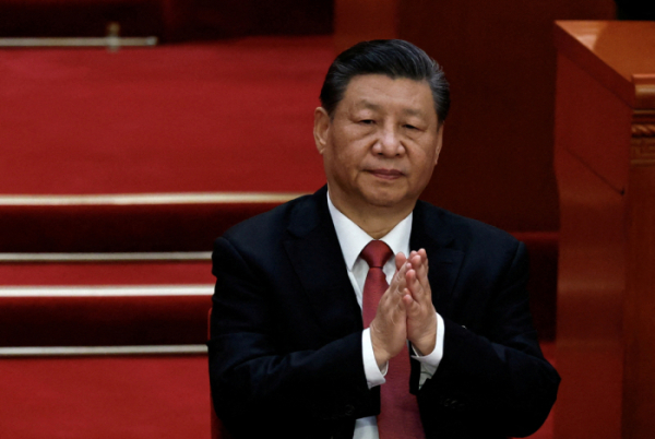 ▲시진핑 중국 국가주석이 3월 11일 중국 베이징 인민대회당에서 열린 전국인민대표대회(전인대) 폐막식에서 박수를 치고 있다. 베이징/로이터연합뉴스