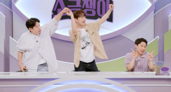 ▲'하이엔드 소금쟁이' MC(사진제공=KBS)