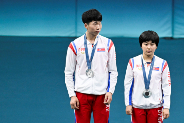 ▲(좌측부터) 리정식, 김금용 북한 탁구 대표팀. (AFP/연합뉴스)