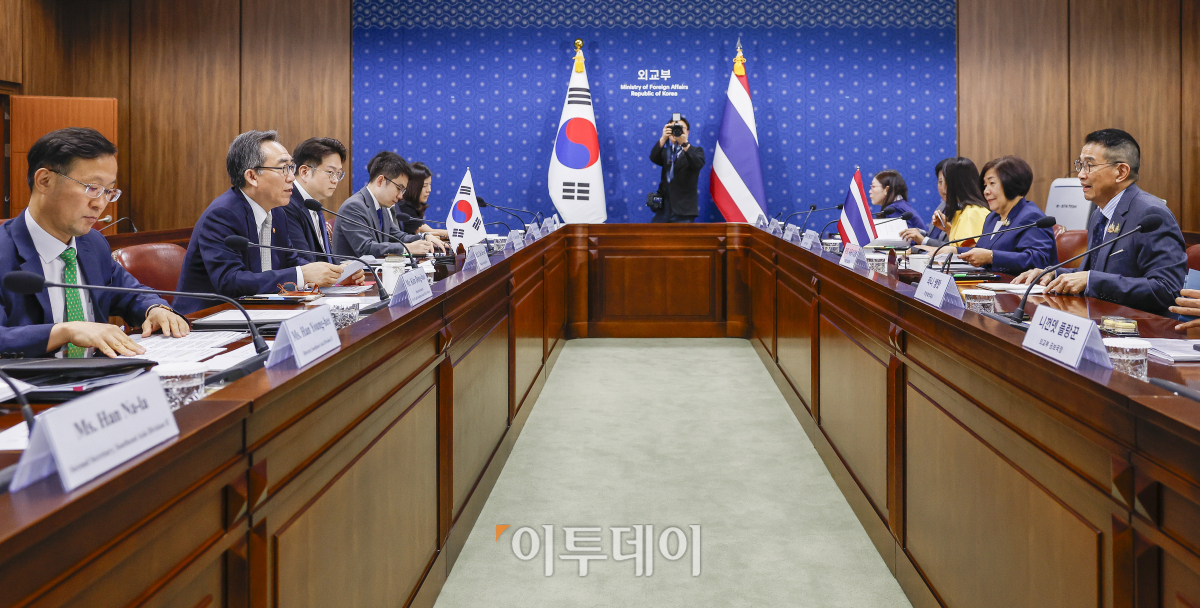 ▲조태열 외교부 장관이 2일 서울 종로구 외교부에서 열린 한-태국 외교장관 회담에서 모두발언을 하고 있다. 조현호 기자 hyunho@