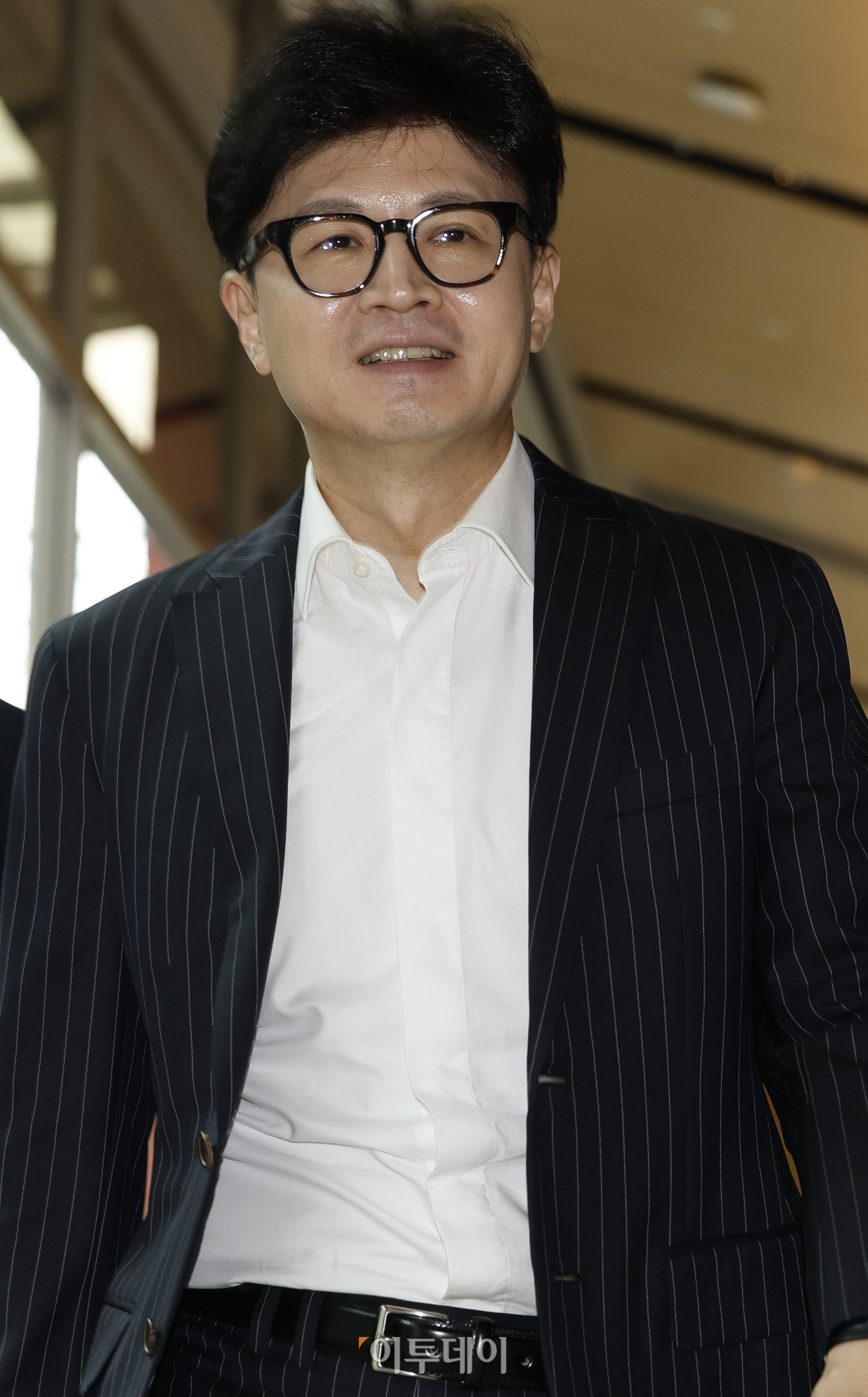 ▲한동훈 국민의힘 대표가 5일 서울 영등포구 페어몬트 앰배서더 호텔에서 열린 5선 이상 의원 오찬 회동에 참석하고 있다. 조현호 기자 hyunho@