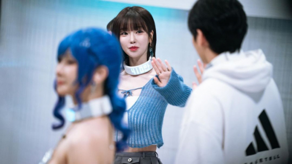 ▲'더 인플루언서' 출연한 과즙세연(사진=과즙세연 SNS)