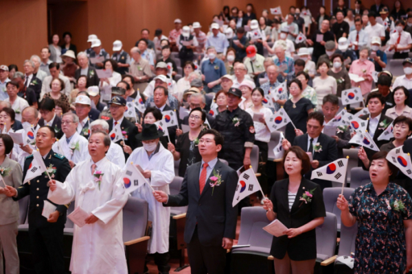 ▲이상일 용인특례시장이 15일 용인시청 에이스홀에서 열린 ‘제79주년 광복절 경축식’에 참석했다. (용인특례시)