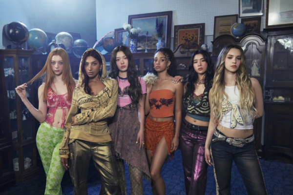 ▲캣츠아이 (사진제공=하이브x게펜레코드)