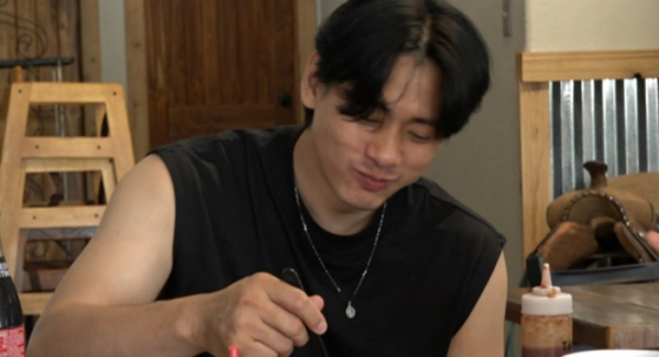 ▲'태어난 김에 음악일주' 유태오(사진제공=MBC)