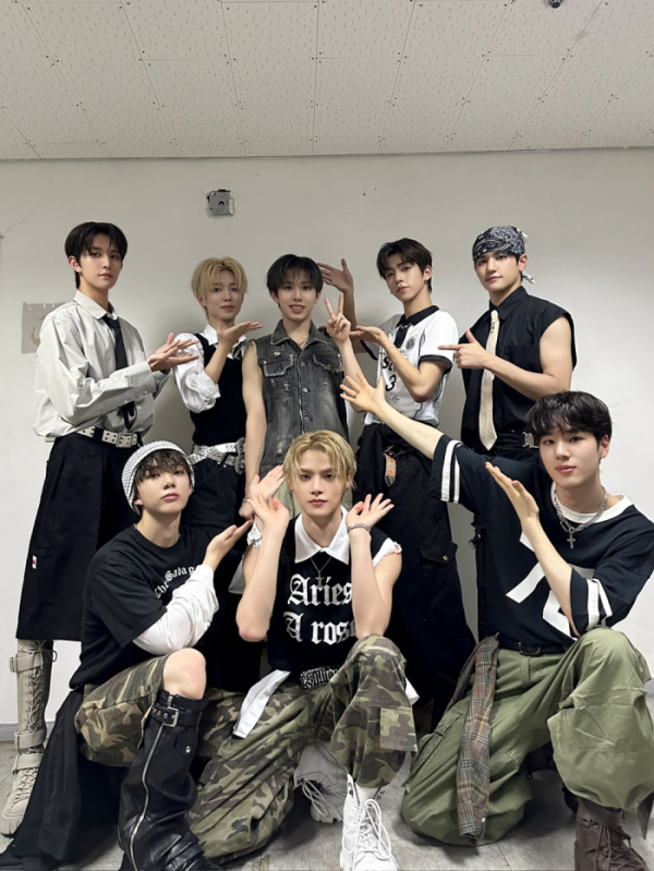 ▲8TURN(에잇턴)(사진 = MNH엔터테인먼트 제공)