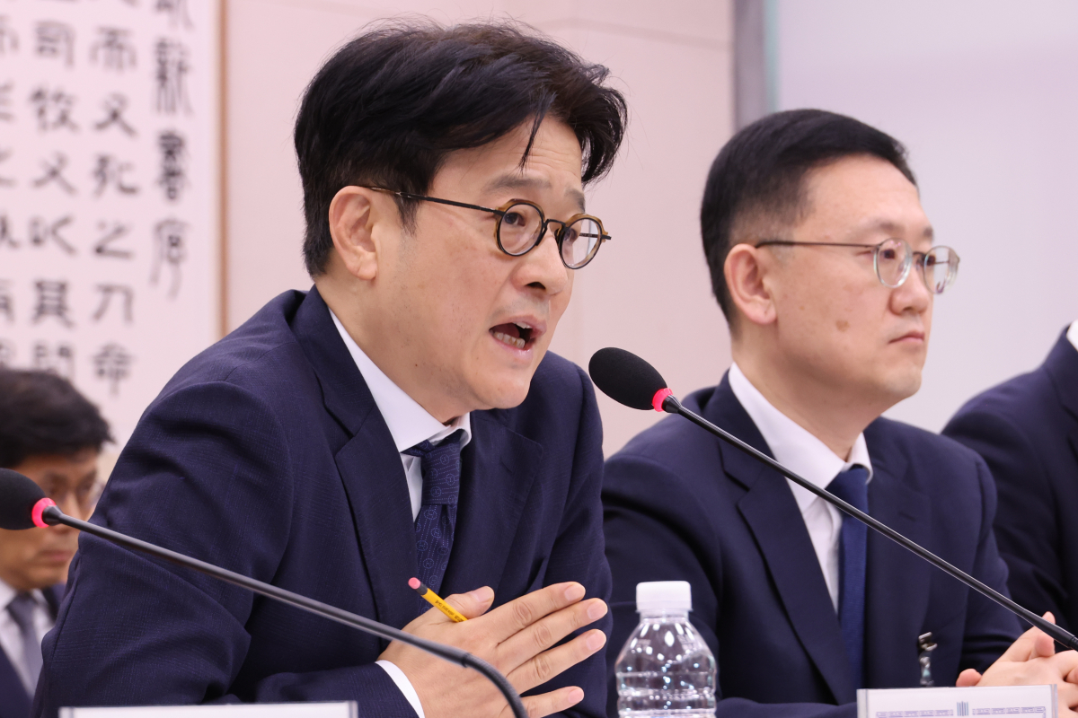 ▲ 이창수 서울중앙지검장이 18일 오전 국회 법제사법위원회의 서울고검, 수원고검, 서울중앙지검 등에 대한 국정감사에서 위원 질의에 답하고 있다.  (연합뉴스)