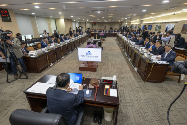 ▲14일 오전 전남 나주시 한국전력공사 본사에서 산업통산자원중소벤처기업위원회 국정감사가 열리고 있다. (뉴시스)