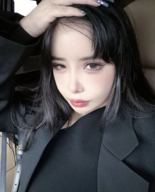 (출처=박봄 개인 SNS 캡처)