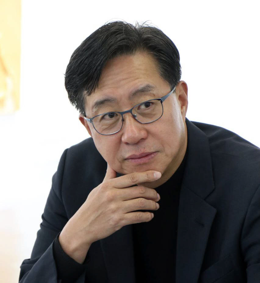 [전하진 칼럼] 낡은 지표들, 벗어던질 때 됐다