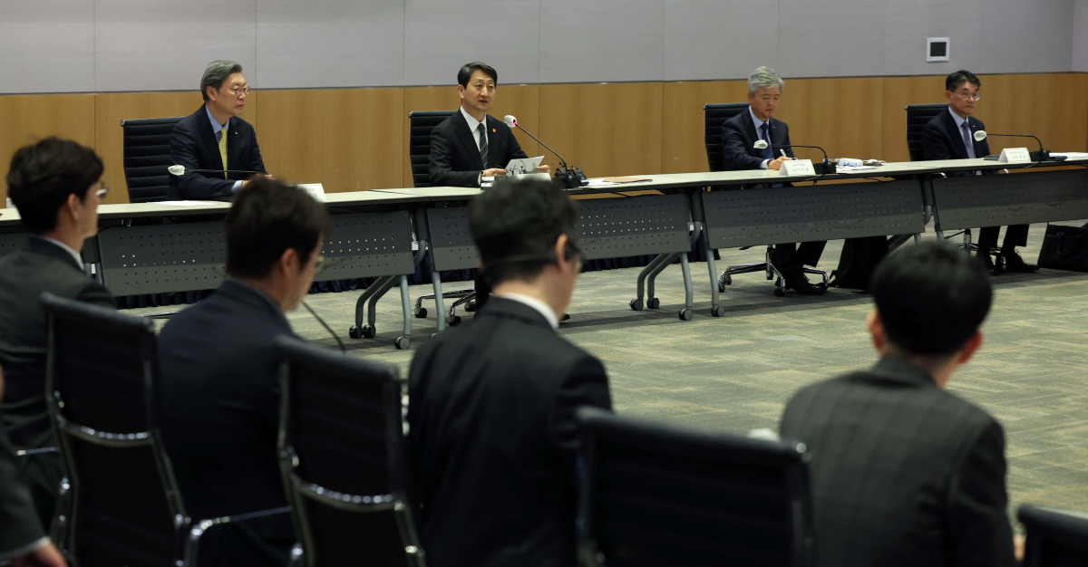 ▲안덕근 산업통상자원부 장관이 7일 서울 여의도 FKI타워에서 열린 제4차 글로벌 통상전략회의에서 모두발언을 하고 있다. 신태현 기자 holjjak@