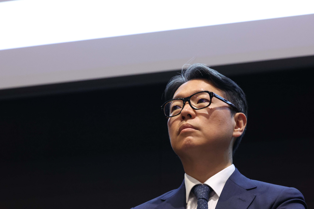 ▲임종훈 한미사이언스 대표이사가 7일 서울 여의도 글래드호텔에서 열린 ‘기업가치 제고를 위한 한미그룹 밸류업 및 중장기 성장전략’ 기자회견에서 취재진의 질문을 듣고 있다. 신태현 기자 holjjak@