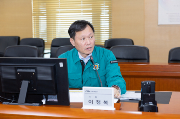 ▲이정복 한국서부발전 사장이 13일 '2024년 재난대응 상시훈련'을 주재하고 있다. (사진제공=한국서부발전)