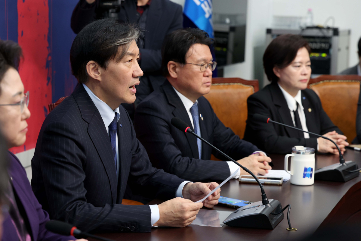 ▲대법원에서 징역 2년 실형을 선고 받은 조국 조국혁신당 전 대표가 12일 서울 여의도 국회에서 기자간담회를 갖고 입장을 밝히고 있다. 신태현 기자 holjjak@