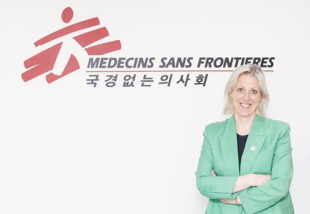 ▲엠마 캠벨 국경없는의사회 한국 사무총장이 최근 서울 서초구 국경없는의사회 사무실에서 본지와 인터뷰에 앞서 포즈를 취하고 있다. 조현호 기자 hyunho@ (이투데이DB)