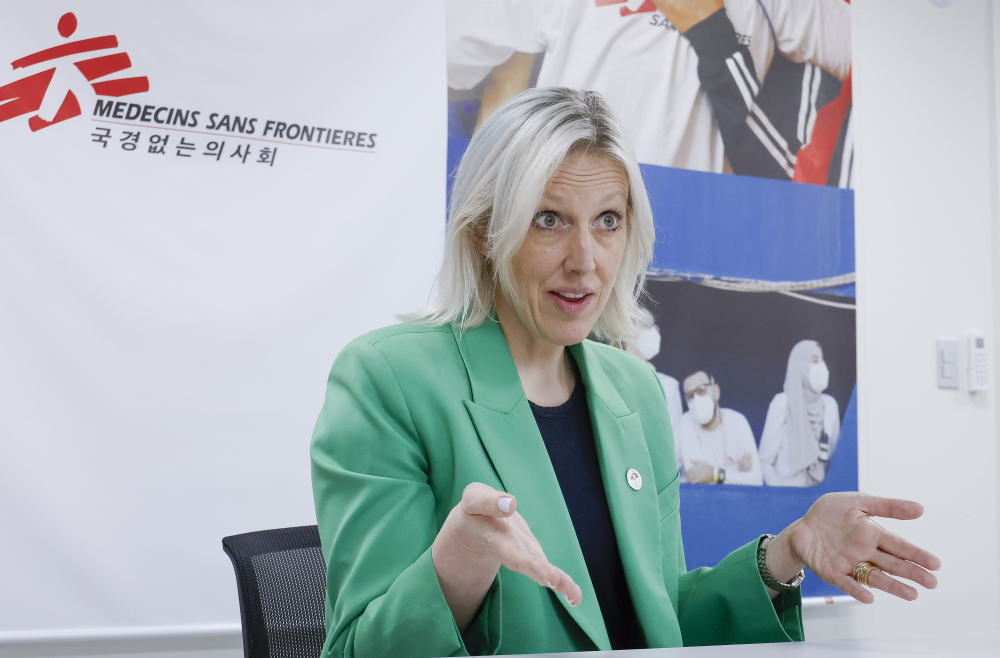 ▲엠마 캠벨 국경없는의사회 한국 사무총장은 서울 서초구 국경없는의사회에서 본지와 인터뷰를 갖고  “우리가 모두 연결돼 있다는 것을 기억하고 계속해서 분쟁지에 대한 관심을 두는 것이 중요하다”고 당부했다. 조현호 기자 hyunho@ (이투데이DB)