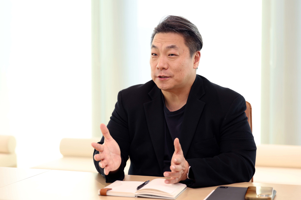 ▲정영관 유안타인베스트먼트 VC부문 대표가 최근 서울 여의도 유안타인베스트먼트 사무실에서 본지와 인터뷰를 통해 “올해도 지난해와 비슷할 것”으로 전망하면서 “상황이 나아지기 위해선 거시경제 회복과 금리 인하를 꼽으면서, 기업들은 그때까지 살아남기 위해 노력해야 한다”고 조언했다. 신태현 기자 holjjak@