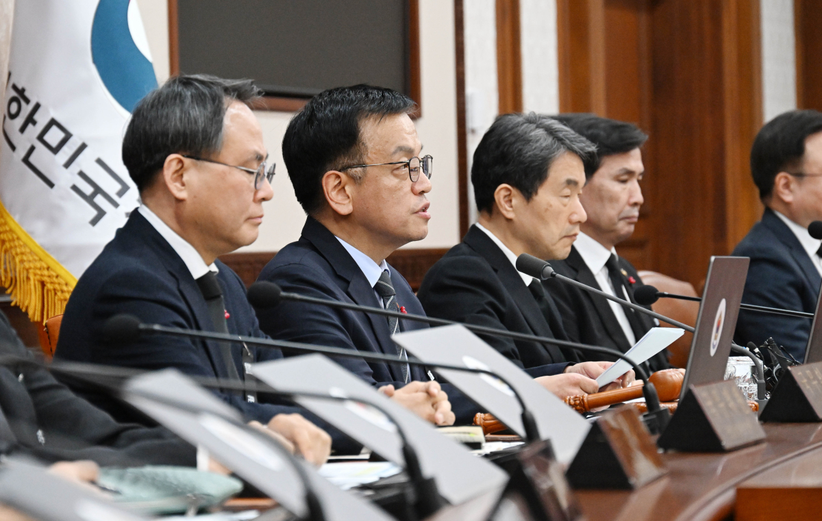 ▲최상목 대통령 권한대행 부총리 겸 기획재정부 장관이 31일 서울 종로구 정부서울청사에서 열린 국무회의에서 모두발언을 하고 있다. 사진=기획재정부