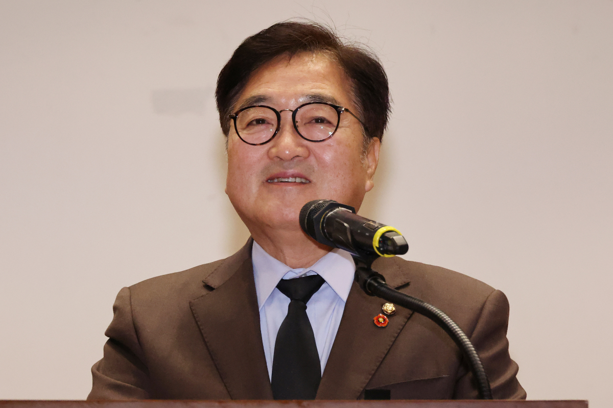 ▲우원식 국회의장이 2일 오전 서울 여의도 국회 의원회관에서 열린 2025년도 시무식에서 발언하고 있다. (뉴시스)