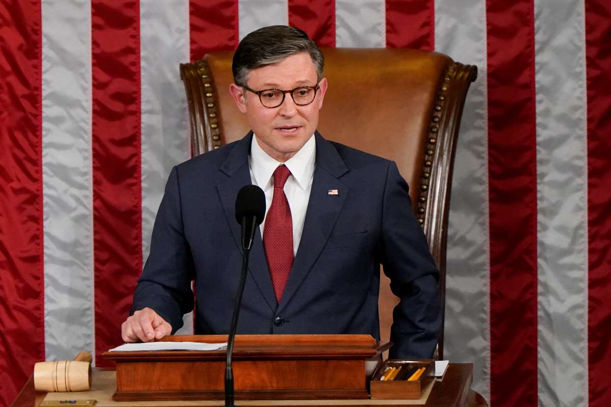 ▲마이크 존슨 미국 하원의장이 3일(현지시간) 미국 워싱턴D.C. 국회의사당에서 연설하고 있다. 워싱턴D.C./로이터연합뉴스