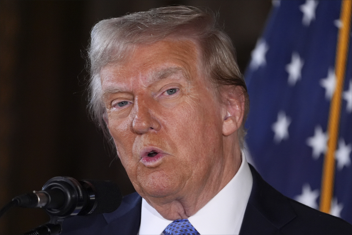 ▲도널드 트럼프 미국 대통령 당선인이 지난해 12월 16일(현지시간) 플로리다주 팜비치에 있는 자택 마러라고 리조트에서 기자회견을 하고 있다. 팜비치(미국)/AP연합뉴스