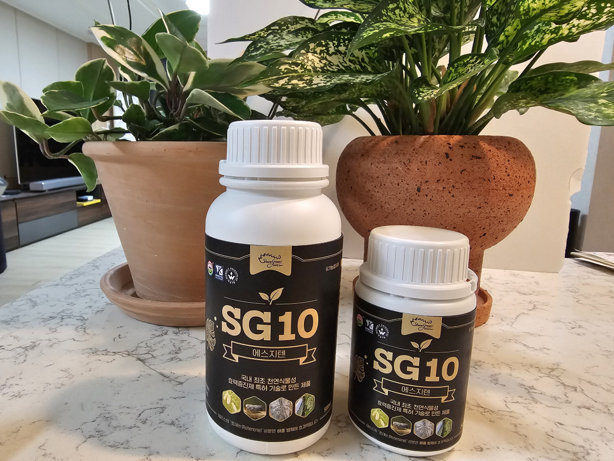 ▲쉐어그린의 유기농업자재 제품 ‘SG1+’와 ‘SG10’ (사진제공=쉐어그린)
