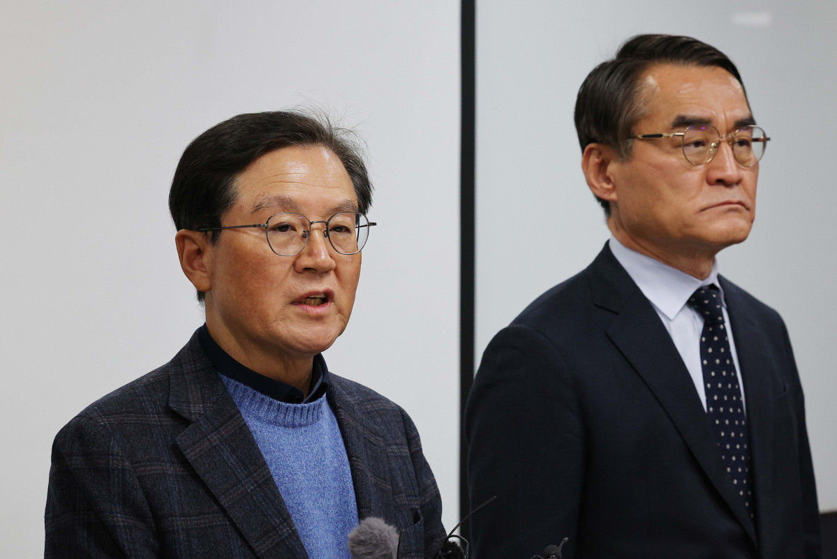 ▲발언하는 윤갑근 변호사. (출처=연합뉴스)