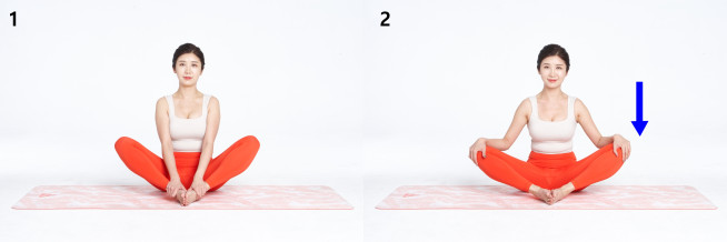 ▲﻿대내전근 스트레칭 (사진제공=자생한방병원)