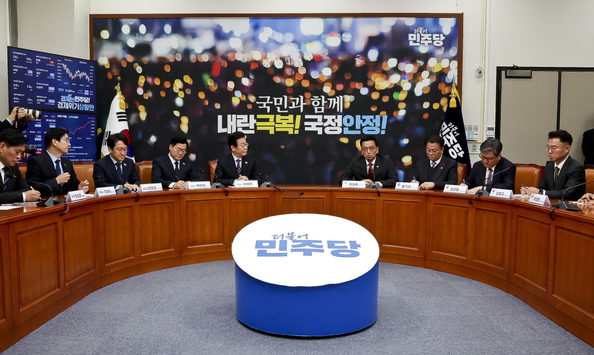 ▲최상목 대통령 권한대행 부총리 겸 기획재정부 장관이 13일 서울 여의도 국회에서 더불어민주당 이재명 대표를 예방해 발언하고 있다. 국회사진취재단