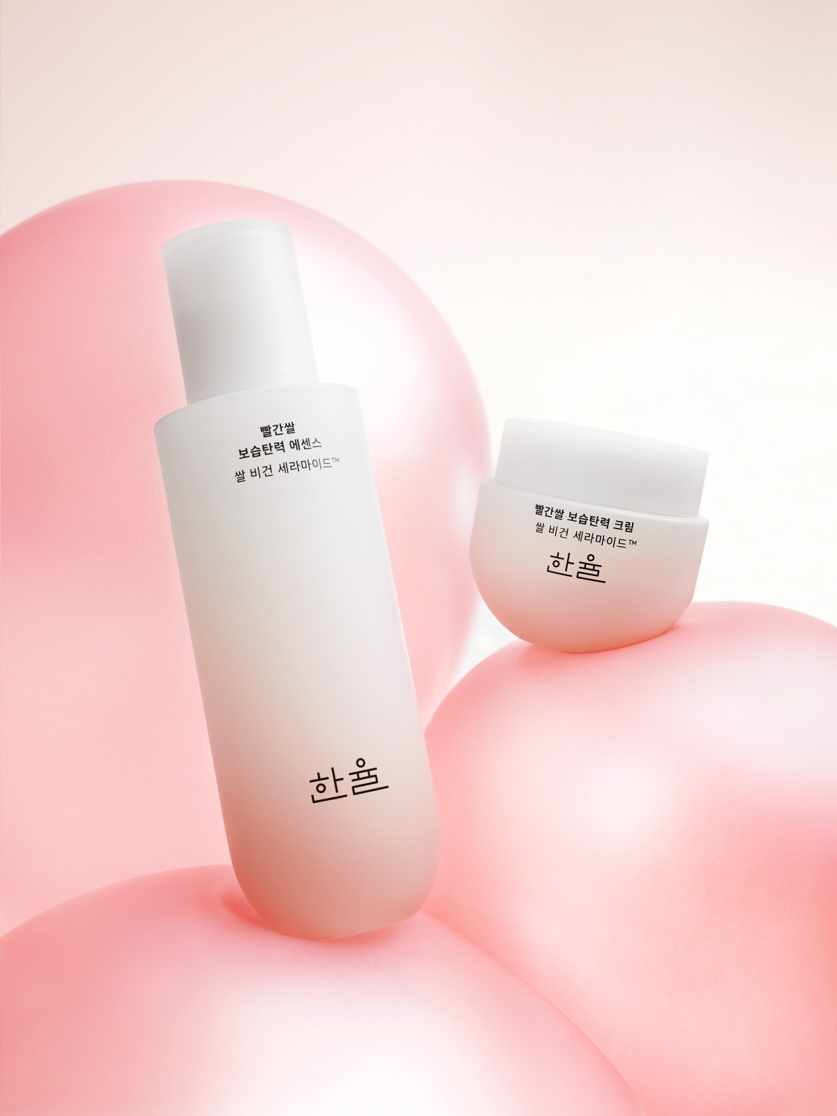 ▲한율 빨간쌀 보습탄력 세트. (사진제공=아모레퍼시픽)