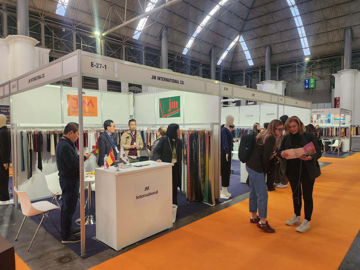 ▲경기도경제과학진흥원(경과원)은 14일부터 16일까지 사흘간 스페인 바르셀로나에서 열린 'Textile Expo'(섬유산업 전시회)에 참가했다. (경기도경제과학진흥원)
