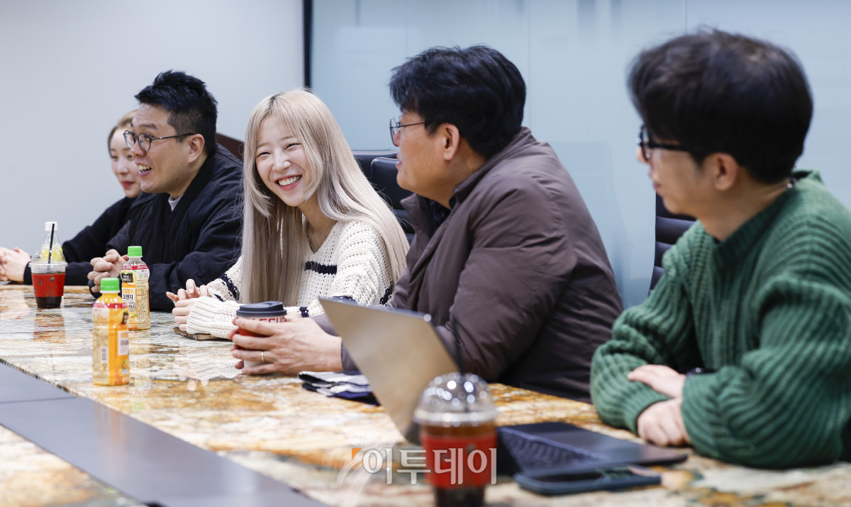 ▲먹방 크리에이터 쯔양이 31일 서울 강남구 이투데이빌딩에서 열린 아이즈모바일 & 쯔양 & KT가 함께하는 취약계층 어르신들을 위한 통신비 기부 캠페인에서 발언하고 있다. 조현호 기자 hyunho@