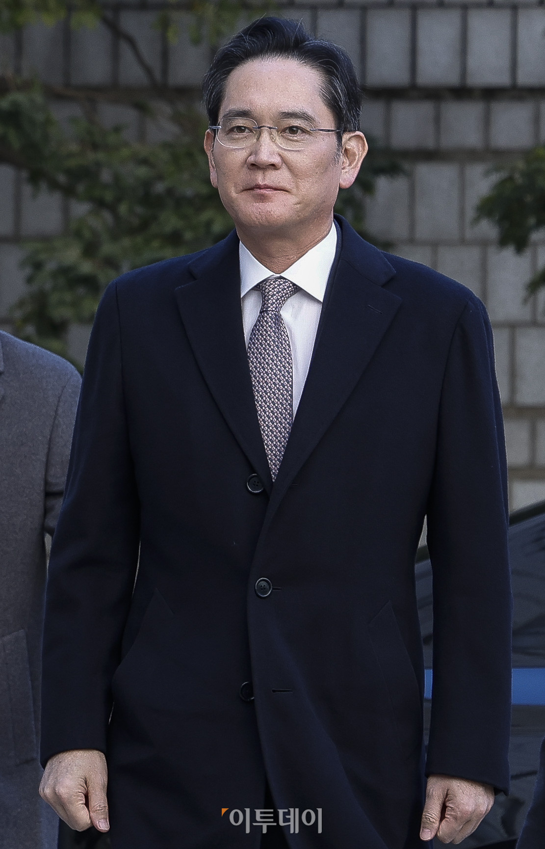 ▲이재용 삼성전자 회장이 3일 서울 서초구 서울고등법원에서 열린 경영권 불법 승계 의혹 자본시장과 금융투자업에 관한 법률 위반 등 항소심 선고 공판에 출석하고 있다. 조현호 기자 hyunho@