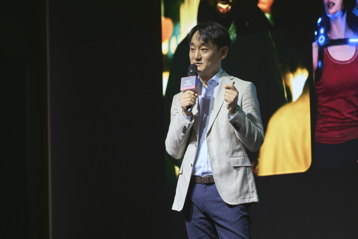 ▲4일 여의도 페어몬트 앰배서더 서울 호텔에서 열린 ‘넥스트 온 넷플릭스 2025 코리아'에서 강동한 한국 콘텐츠 부문 VP가 2025년 넷플릭스 라인업에 대해 설명하고 있다. (사진제공=넷플릭스)