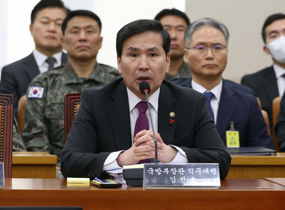 ▲김선호 국방부장관 직무대행이 4일 서울 여의도 국회에서 열린 '윤석열 정부의 비상계엄 선포를 통한 내란 혐의 진상규명 국정조사 2차 청문회'에 출석해 의원 질의에 답하고 있다. 신태현 기자 holjjak@