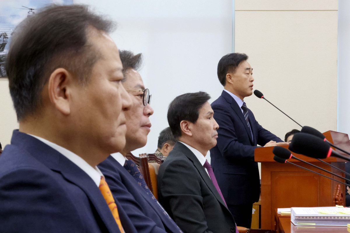 ▲허석곤 소방청장이 4일 서울 여의도 국회에서 열린 '윤석열 정부의 비상계엄 선포를 통한 내란 혐의 진상규명 국정조사 2차 청문회'에 출석해 의원 질의에 답하고 있다. 신태현 기자 holjjak@