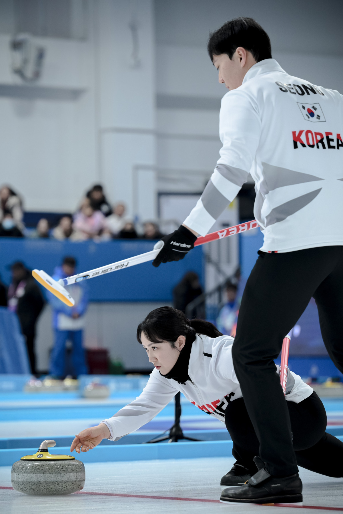 ▲컬링 믹스더블의 김경애(강릉시청)와 성지훈(강원도청). (신화/연합뉴스)