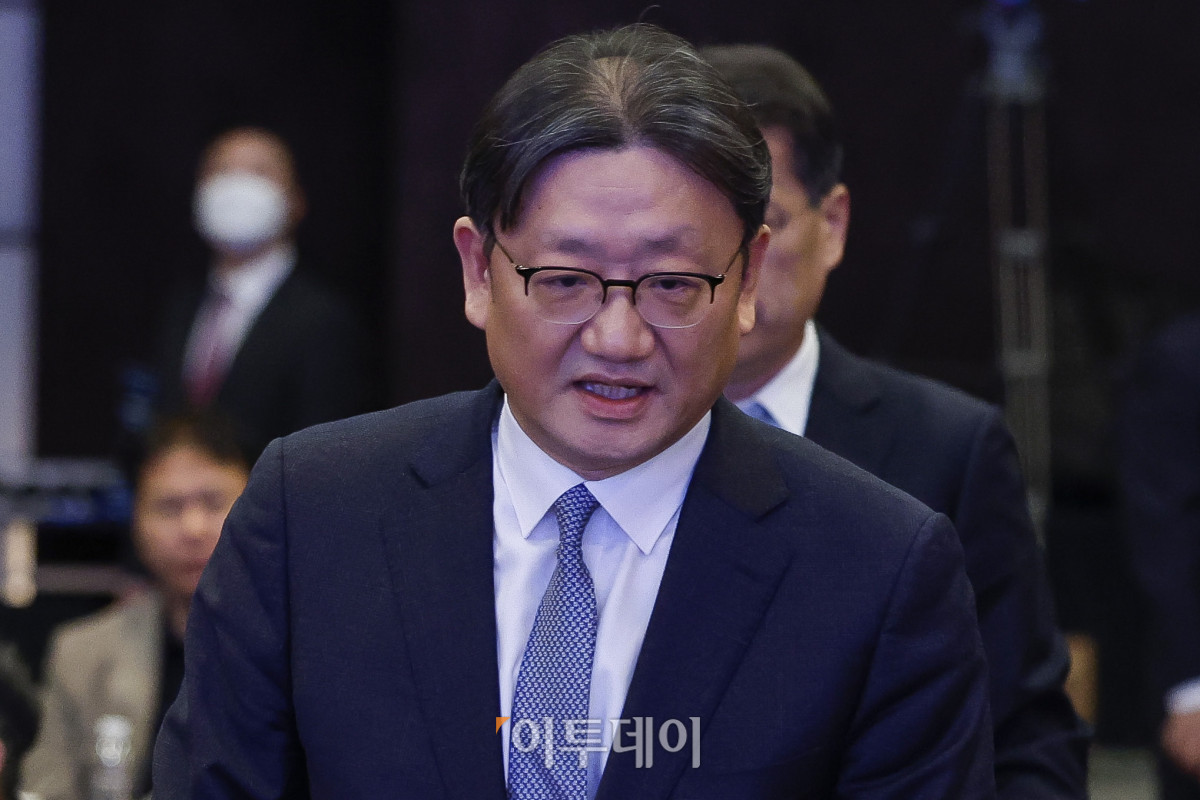 ▲권기섭 경제사회노동위원회 위원장이 7일 서울 중구 웨스틴조선 서울에서 열린 제3회 한국최고경영자포럼에 참석하고 있다. 조현호 기자 hyunho@