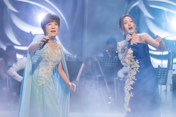 ▲김연자, 홍지윤 (사진 = BS朝日「人生、歌がある」写真 渡辺一城 (BS아사히 TV '인생, 노래가 있다') 제공)