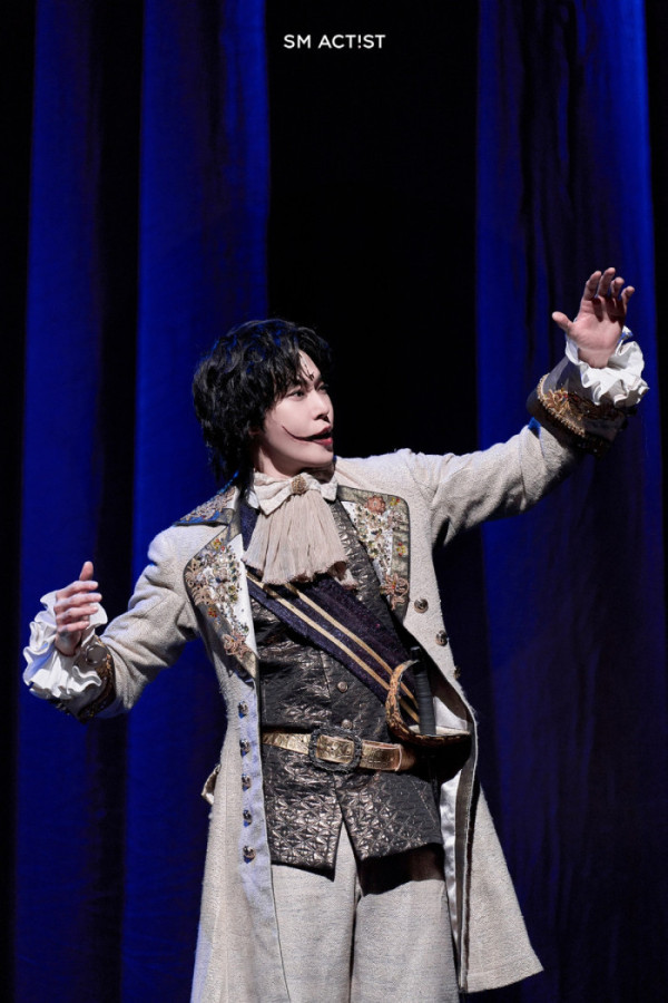 ▲'웃는남자' 도영(사진제공=SM엔터테인먼트)