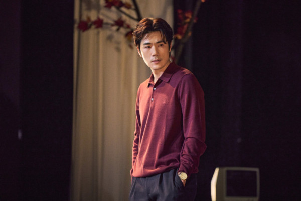 ▲‘붉은 낙엽’ 김강우 (사진 제공 = 라이브러리컴퍼니)