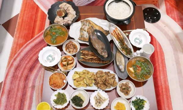 ▲'나혼자산다' 박나래 12첩 밥상(사진제공=MBC)