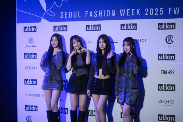 ▲WOOAH(우아)(사진 = 에이치뮤직엔터테인먼트 제공)