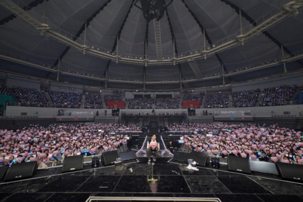 ▲이창섭 (사진 제공 = 판타지오)