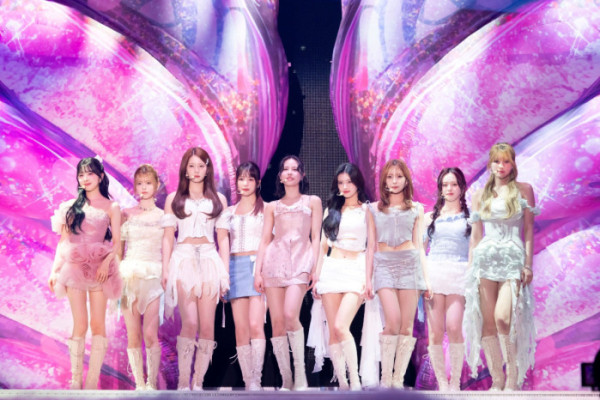 ▲NiziU(니쥬)(사진제공= JYP엔터테인먼트)